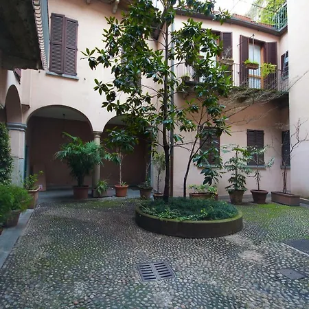 Fancy Blue Duomo Duplex Apartement Milan Exterior photo
