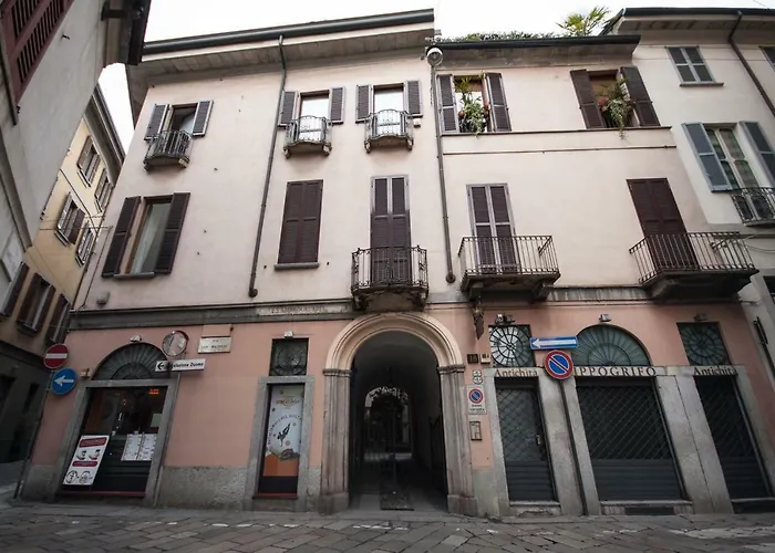 Fancy Blue Duomo Duplex Apartement