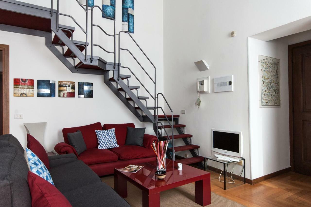 Fancy Blue Duomo Duplex Apartamento Milão